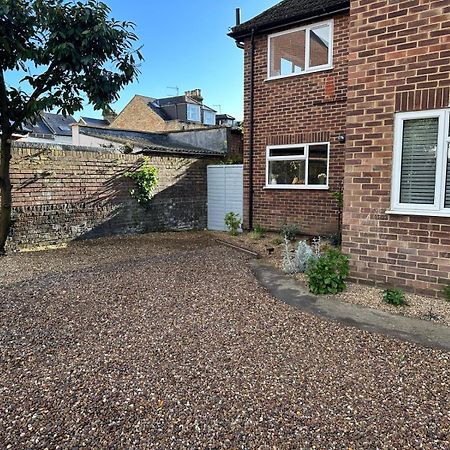 Large 2-Bedroom Maisonette With Free Parking Twickenham Exterior photo